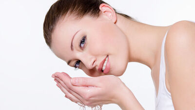 Altın maske nedir, faydaları nelerdir? Evde nasıl uygulanır?