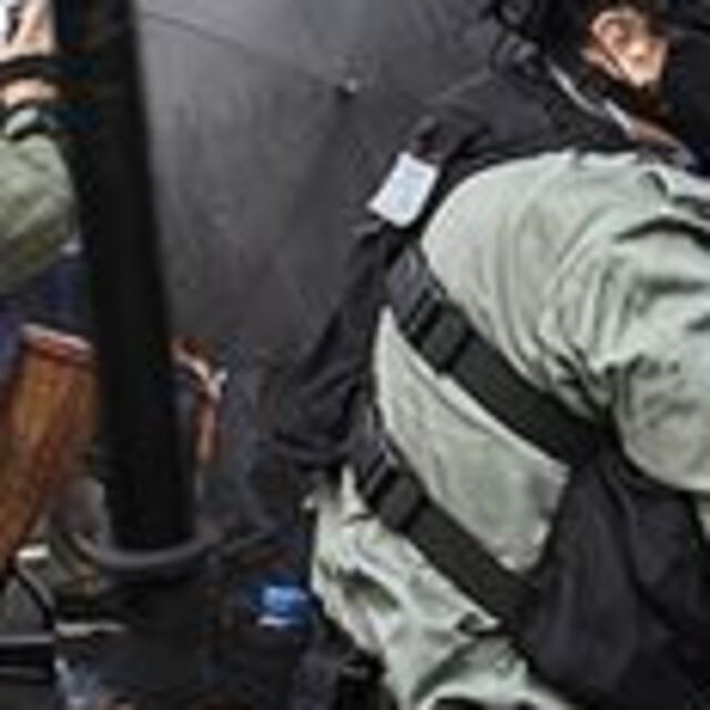 Hong Kong'da 4 günde 249 gözaltı