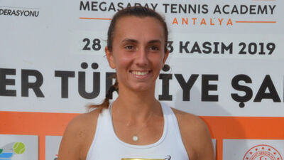 İpek Öz şampiyon oldu
