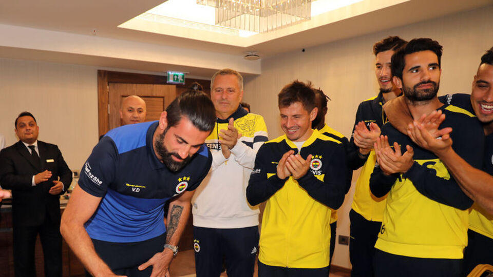 Volkan Demirel'in doğum günü kutlandı