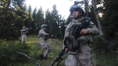 Üç terörist etkisiz hale getirildi