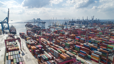 Ekimde ihracat düştü, ithalat arttı