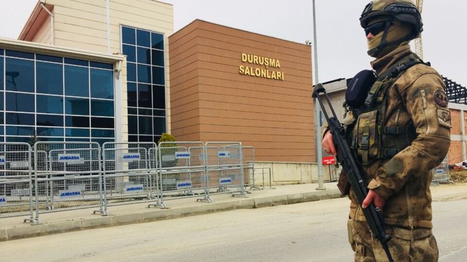 Altan kardeşler ve Ilıcak için mütalaa