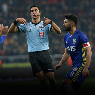 "Verilmeyen 4 penaltı 1 kırmızı kart"