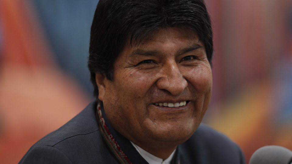 Morales'in helikopteri acil iniş yaptı