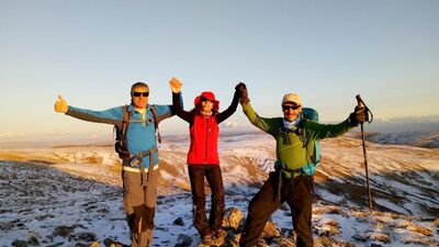 Zirvede Türk bayrağı açtılar