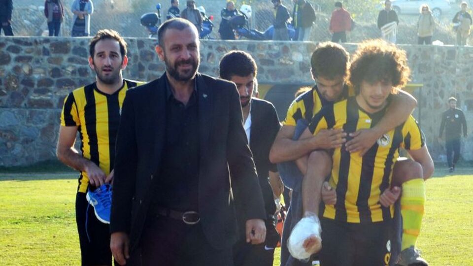 Ünlü isimler Gümüşlükspor'a yardım için sahnede