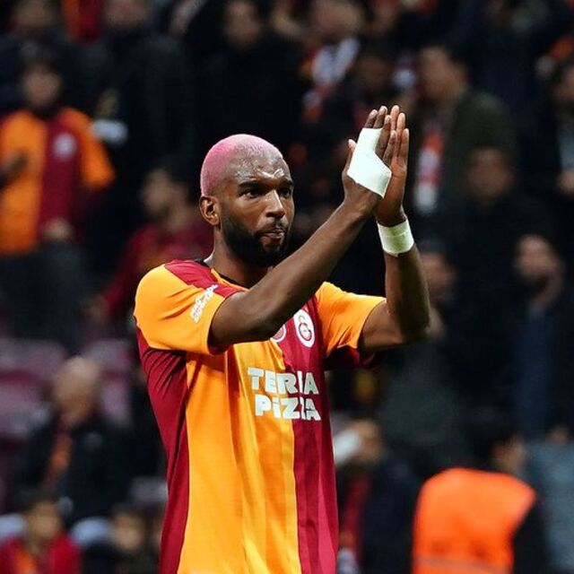 Ryan Babel'den olay paylaşım!