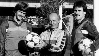 Falko Götz ve Dirk Schegel: Hayatlarını riske atıp, Doğu Berlin'den kaçan futbolcular