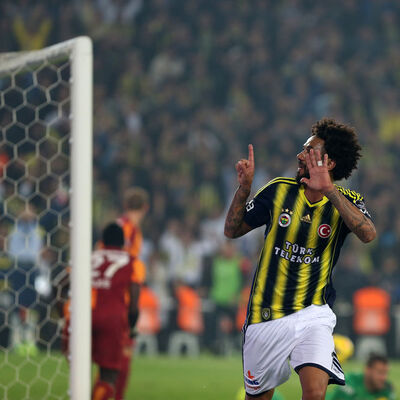 Baroni ve Tuncay'dan Galatasaray'a gönderme!