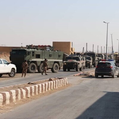 O üsse Rus bayrağı çekildi