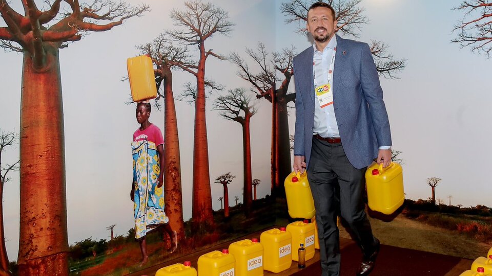 Hidayet Türkoğlu, su için yürüdü!