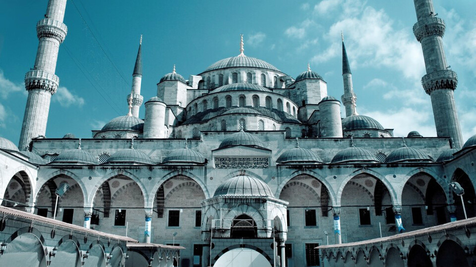 Mevlid Kandilinin önemi nedir? Kandil bugün mü?