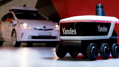 Otonom teslimat robotu işbaşında