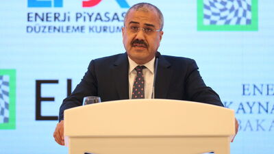 EPDK Başkanı Yılmaz'dan insan odaklı hizmet uyarısı