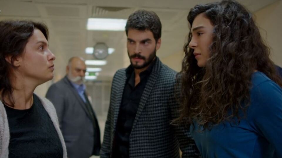 Zehra, Reyyan'ı evlatlıktan reddetti!