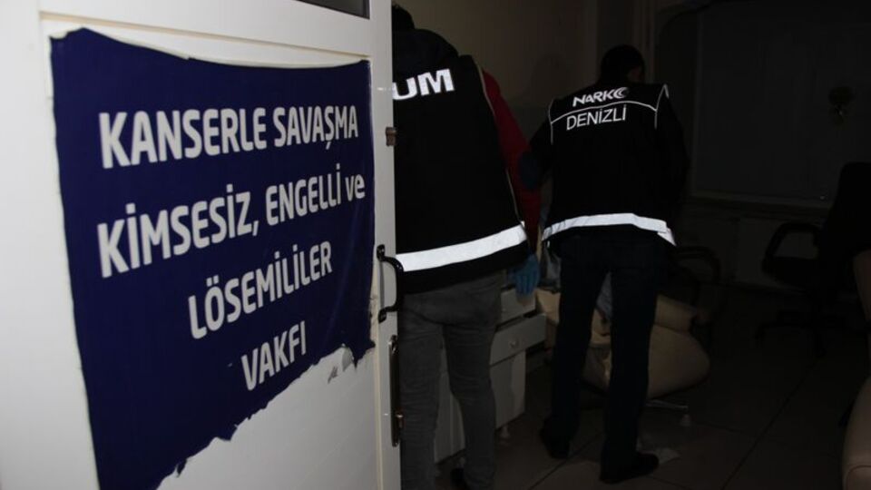 Ölüm trafiği için kanser vakfı kurdular