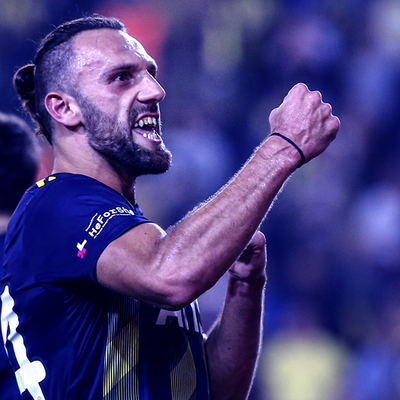 Vedat atıyor, Fenerbahçe kazanıyor!