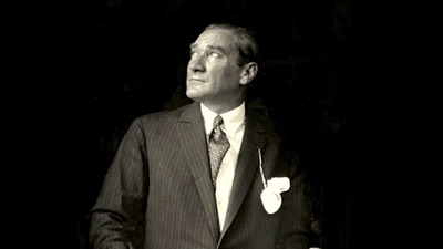 Ölümsüz Atatürk