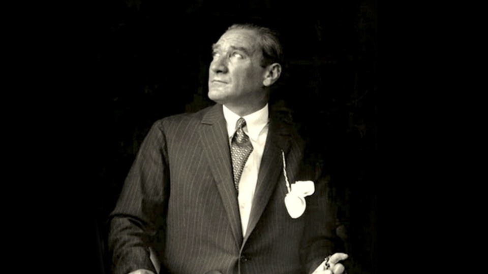 Ölümsüz Atatürk