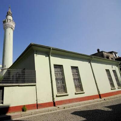 Bu mescit tüm camilerin önünde