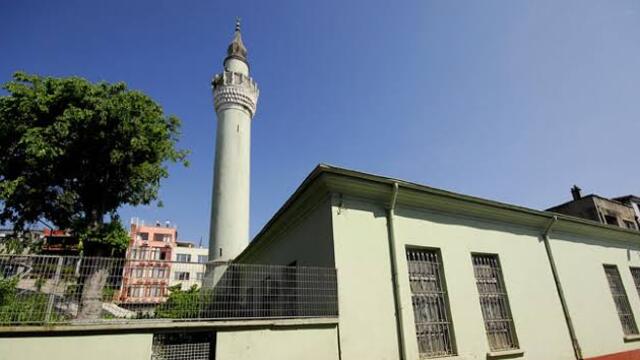 Bu mescit tüm camilerin önünde