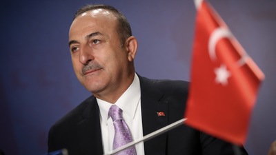 Çavuşoğlu'ndan ABD'ye Suriye tepkisi