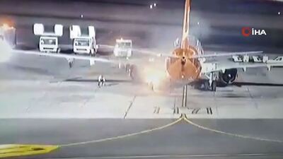 Mısır'da piste inen uçak alev aldı! Faciadan dönüldü!