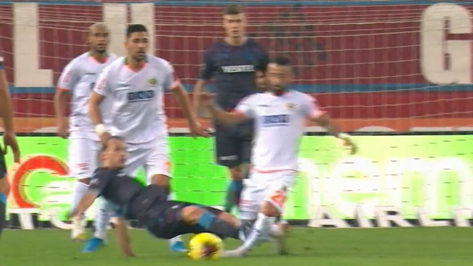 Abdülkadir kırmızı kart gördü