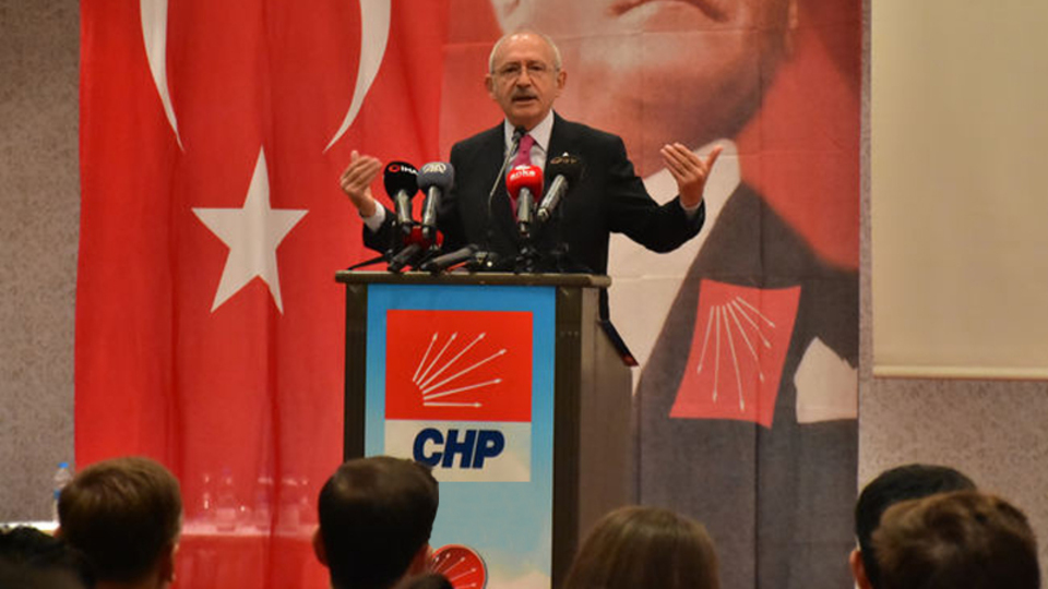 Kılıçdaroğlu, gençlere Atatürk'ü anlattı