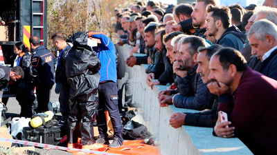 Antalya'da ölen aile Erzurum'da toprağa verildi