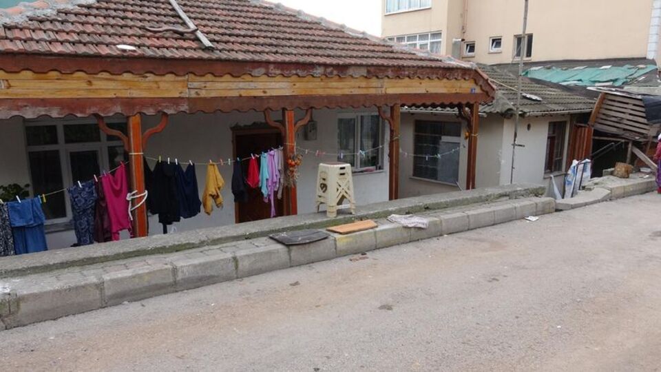 Kiracı dehşeti! Ev sahibine bıçak