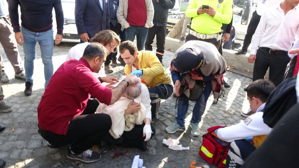 Beyoğlu'nda dehşet! Demir sopayla saldırdı