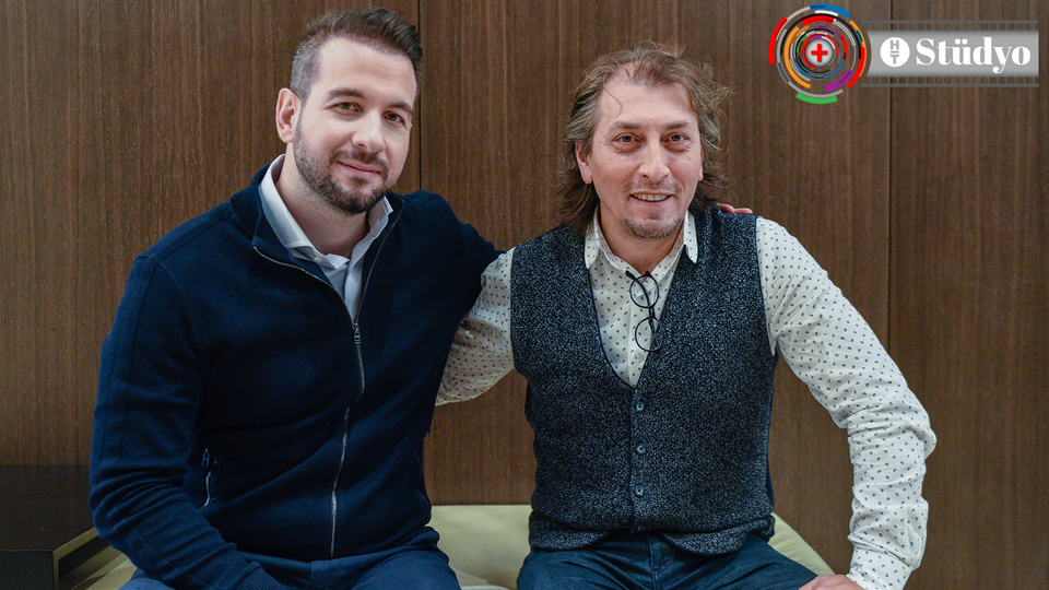 Felsefeleri 'Mutlu ol, mutlu et'