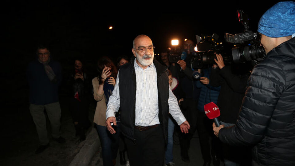 Ahmet Altan gözaltına alındı