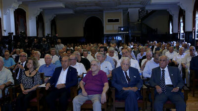 Galatasaray'da divan toplantısı yarın!