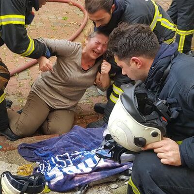 3'ünü de kaybetti! İtfaiyenin göz yaşartan çabası...