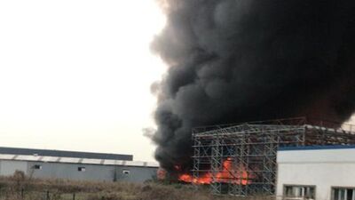 Sakarya'da korkutan fabrika yangını