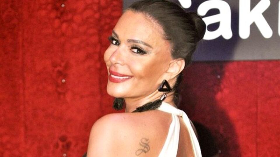 Yeğeni eşcinsel evlilik yaptı!