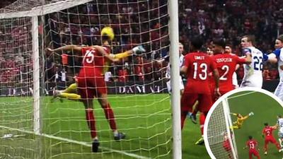 Merih Demiral duvar ördü!