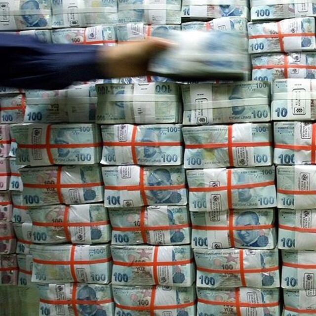 Bütçe açığı 100 milyar TL'yi aştı