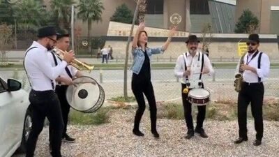 Erik Dalı çaldırıp oynadı!