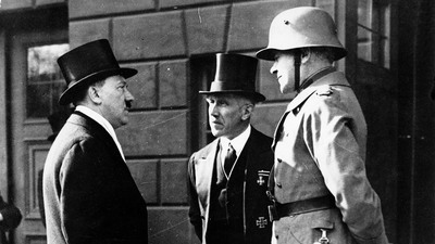 Hitler'in şapkası satışta