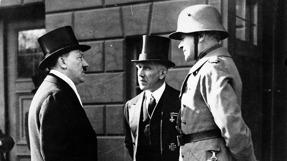 Hitler'in şapkası satışta