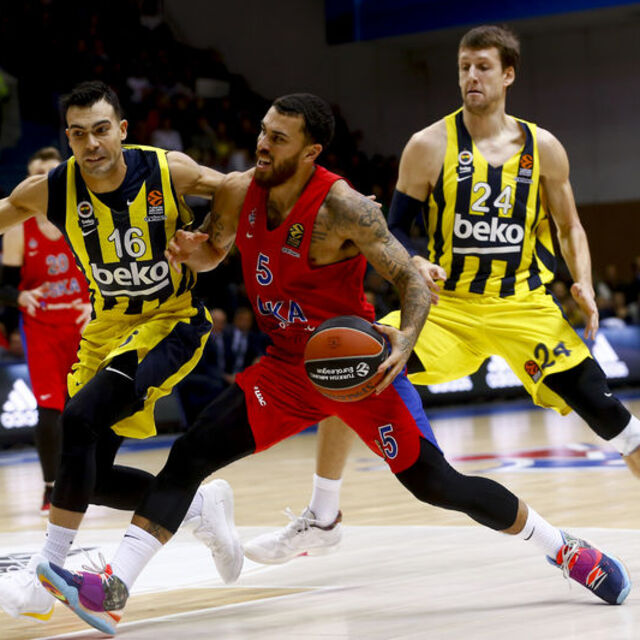 Fenerbahçe Moskova'da kayıp!
