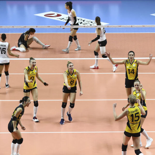 VakıfBank, Beşiktaş'ı rahat geçti