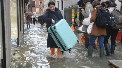 Venedik'te su baskınlarının faturası yaklaşık 1 Milyar Euro