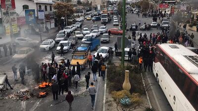 İran'da tansiyon yükseldi