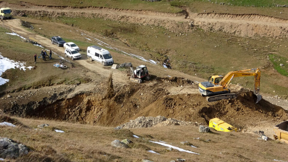 Dipsiz Göl'deki define kazısı ile ilgili soruşturma başlattı