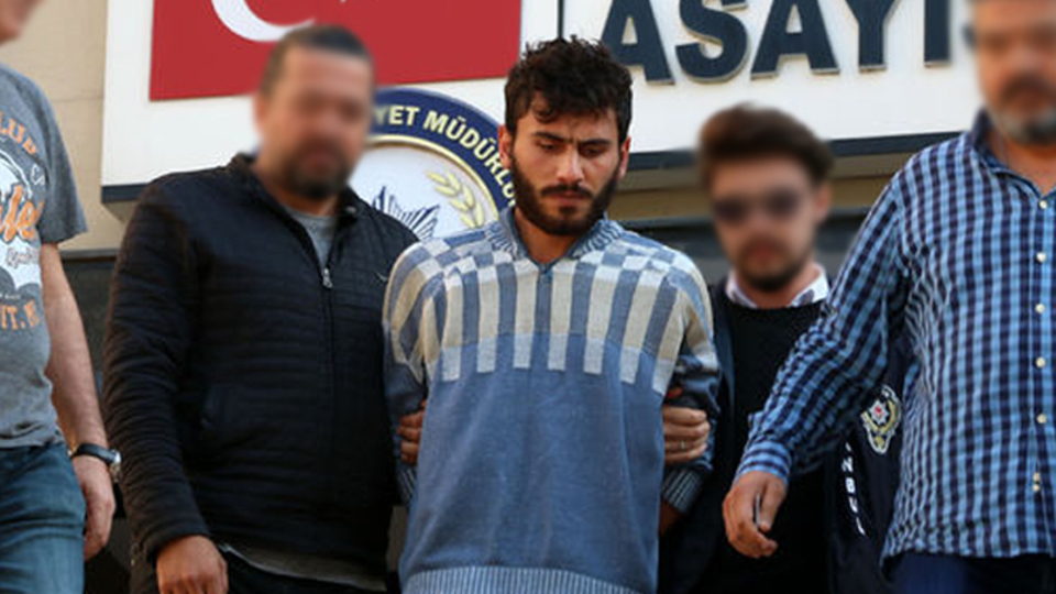 Bir aileyi katletti, 'büyülü' savunma yaptı